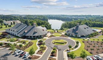 102 PHOEBE Ct, Lake Frederick, VA 22630