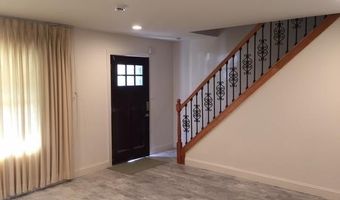 28 Irongate Ln, Aberdeen, NJ 07747