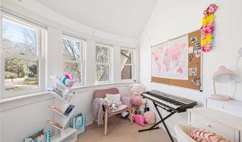 35 River Run, East Greenwich, RI 02818