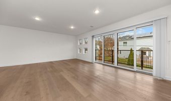 462 W Stadium Blvd, Ann Arbor, MI 48103