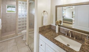 1295 Aulepe St, Kailua, HI 96734