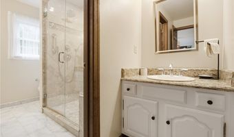 4206 Wembleton Dr, Allison Park, PA 15101