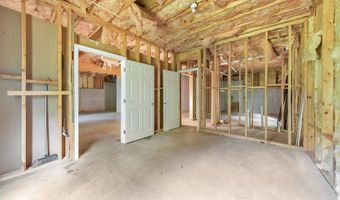 1086 S Gordon, Austell, GA 30168