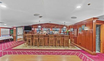 383 Metacom Ave, Bristol, RI 02809