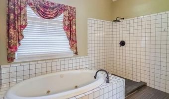 6016 Fords Lake Ct, Acworth, GA 30101