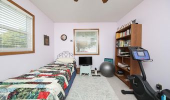 1601 E Sylvan Cir, Brandon, SD 57005