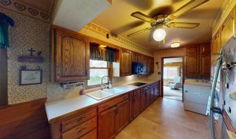 904 Clausen Ave, Albert Lea, MN 56007