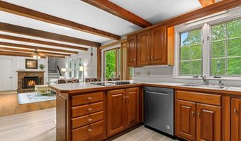 157 Harvard Rd, Bolton, MA 01740