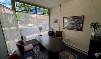 30 Bradford St, Bristol, RI 02809