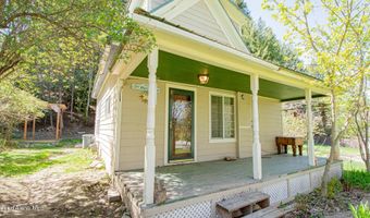 6962 Oak St, Bonners Ferry, ID 83805