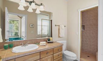 61841 E SALMON St, Brightwood, OR 97011