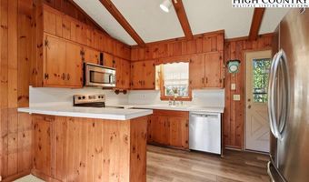 455 Boulder Gardens Rd, Banner Elk, NC 28604