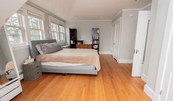 369 Ohio St, Bangor, ME 04401