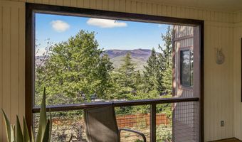 1927 Tamarack Pl, Ashland, OR 97520