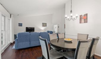 5713 BREWER HOUSE Cir #302, Rockville, MD 20852