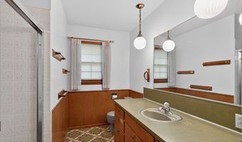 1814 Duff Ave, Ames, IA 50010