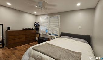 150 Beachview Ave 290, Bridgeport, CT 06605