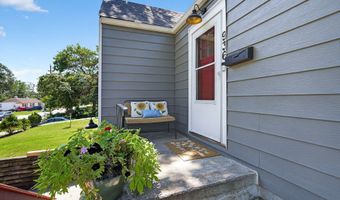 936 28th St, Des Moines, IA 50312