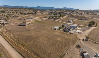 450 Comanche Ct, Aguanga, CA 92536