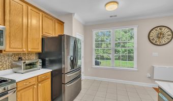 40 BUNKER HILL Dr, Allentown, NJ 08501