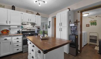 518 Virginia St, Ashville, OH 43103