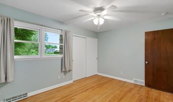 1210 Acewood Blvd, Madison, WI 53716