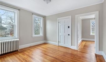 427 Spring St 2, Newport, RI 02840