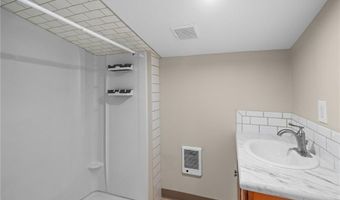 51 Knotty Oak Shr, Coventry, RI 02816