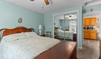 56 Pasture Farm Dr, Middletown, RI 02842