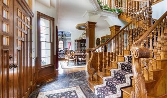 10 Ridge Rd, Newport, RI 02840