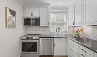 2942 S COLUMBUS St A1, Arlington, VA 22206