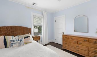 157 Arnold Ave, Cranston, RI 02905