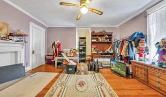 901 Bedford Ave, Altavista, VA 24517