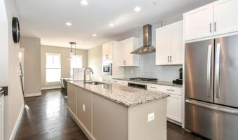 23012 LAVALLETTE Sq, Brambleton, VA 20148