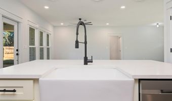 1524 Kais St, Baker, FL 32531