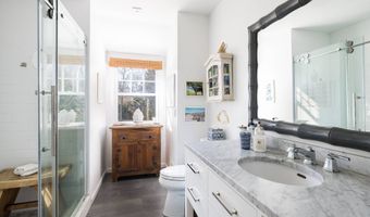10 Pepperidge Ln, Amagansett, NY 11930