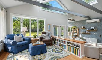 309 Foreside Rd, Falmouth, ME 04105