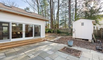 8407 GEORGIAN Way, Annandale, VA 22003