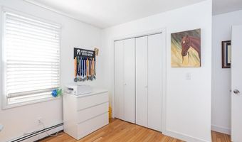 12 Ellen St, Bristol, RI 02809