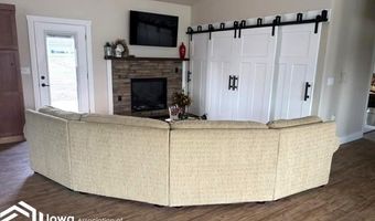 113 S Oaks Dr, Algona, IA 50511