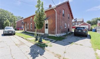 8 Lawrence St, Cumberland, RI 02864