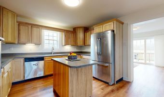 48 Lubear Way, Auburn, ME 04210