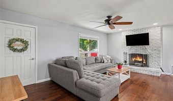 11 Windswept Dr, Arnold, MO 63010