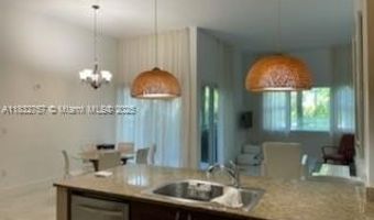 20000 E Country Club Dr 104, Aventura, FL 33180