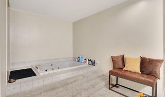 7521 Labrador Cir, Anchorage, AK 99502