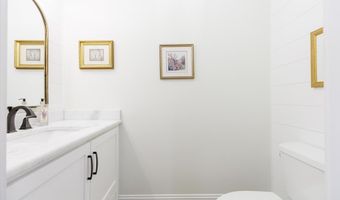 173 Circlestone Dr, Adel, GA 31620
