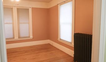 22 E Chestnut St, Augusta, ME 04330