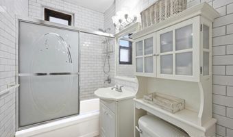 4755 39th Pl Unit 3H, Sunnyside, NY 11104