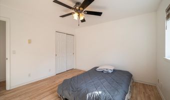 1057 4th St SE, Bandon, OR 97411