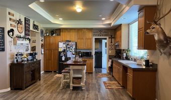 26 Wagon Wheel Rd, Artesia, NM 88210